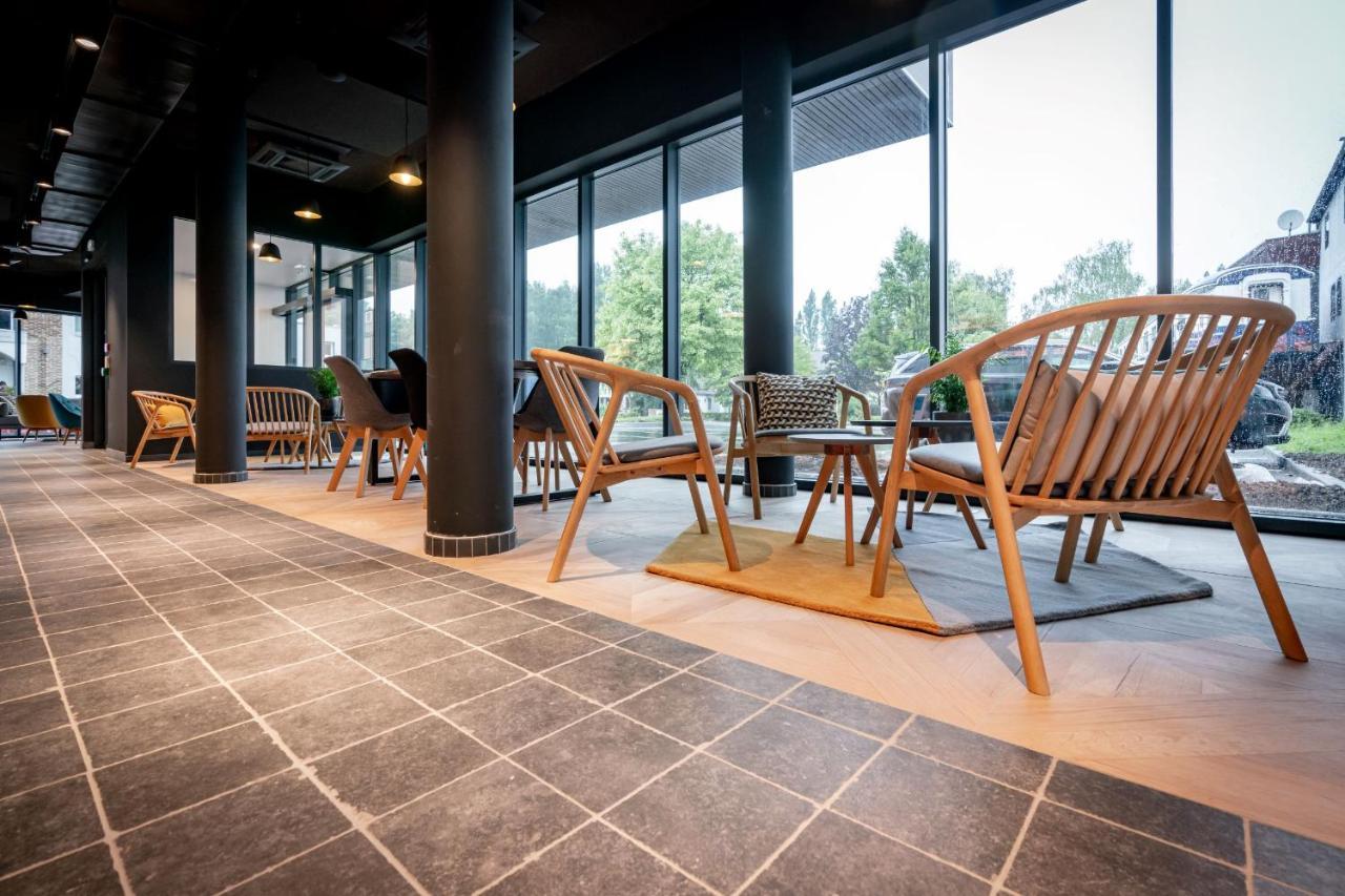 Ibis Budget Valenciennes Петит-Форе Экстерьер фото